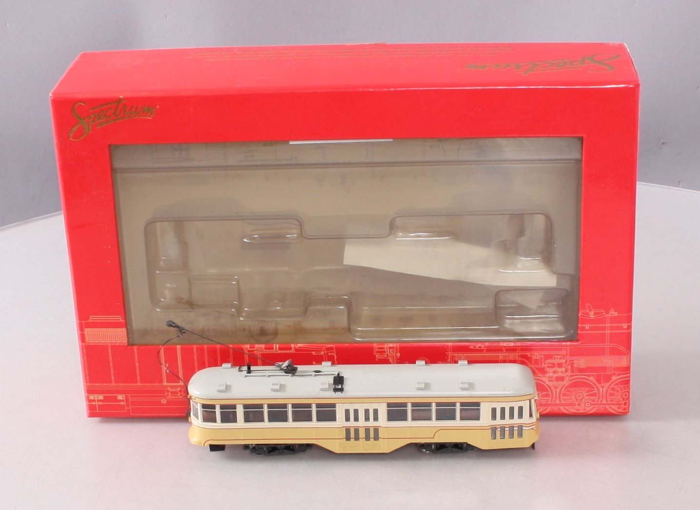 Bachmann 84608 Spectrum Cleveland Witt Street Car w/DCC