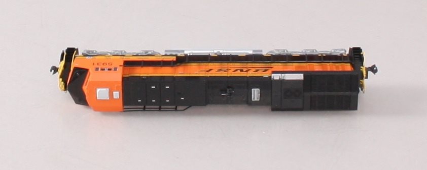 Kato 176-8931 N Burlington Northern Santa Fe GE ES44AC Diesel Loco #5931