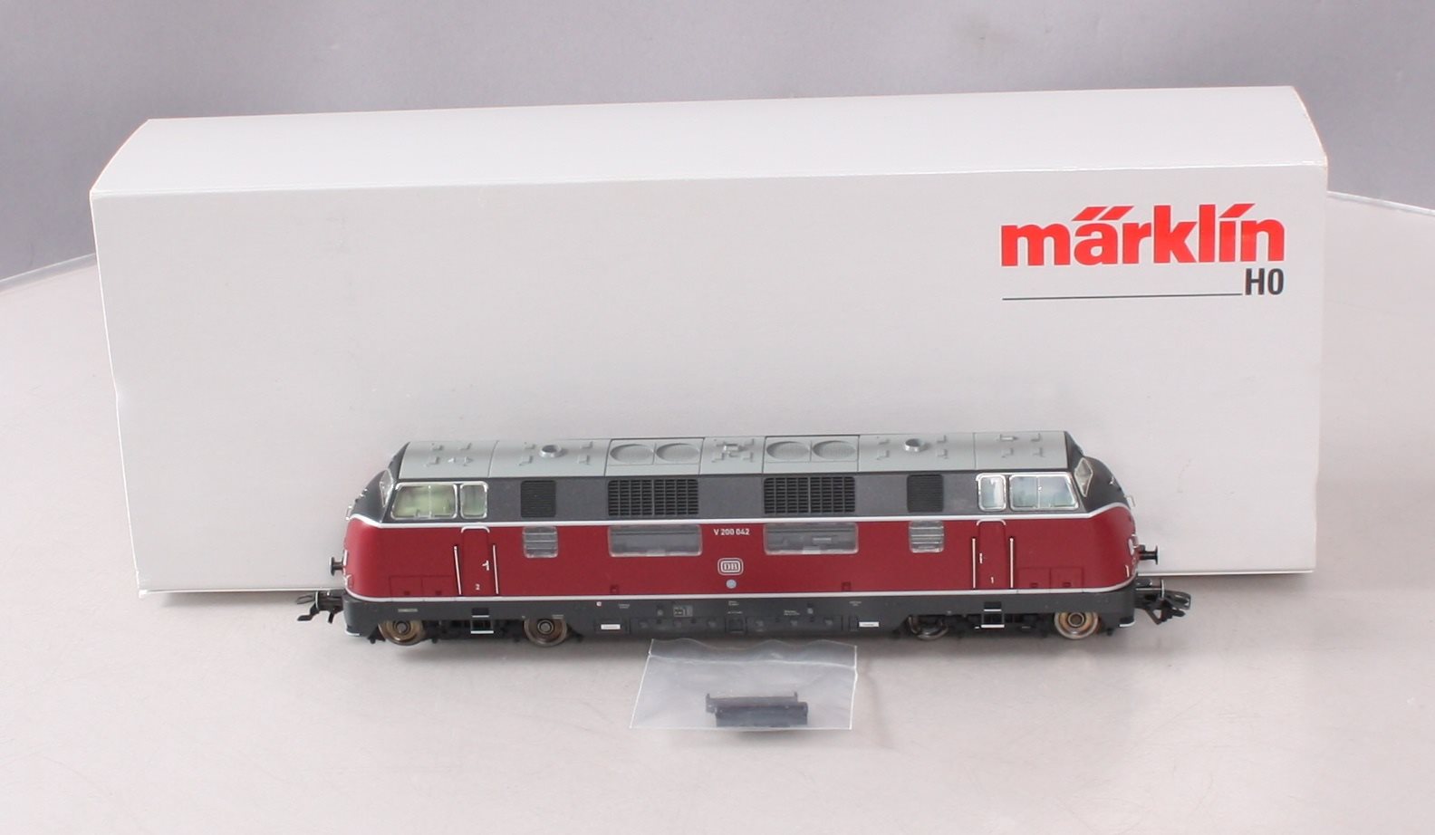 Marklin 37801 HO German Federal Railroad (DB) V 200 Diesel Locomotive
