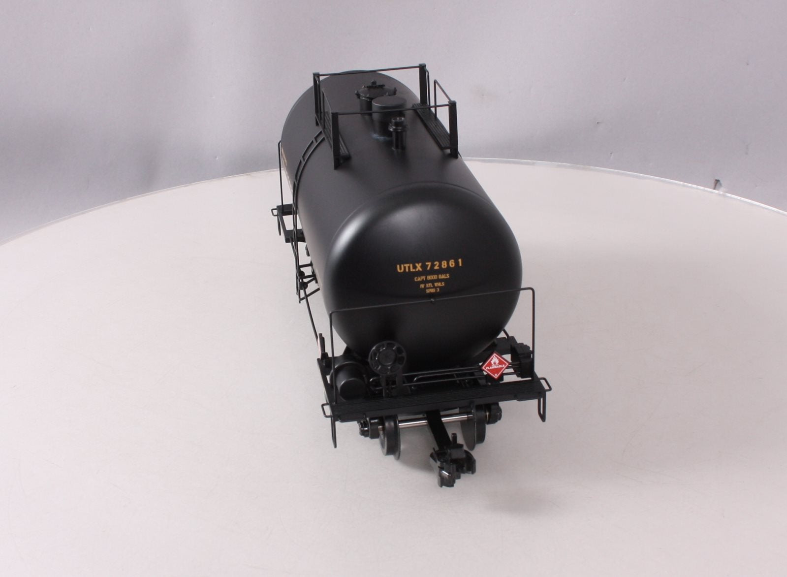 USA Trains R15202 G UTLX Ultimate Series 29' Beer Can Tank