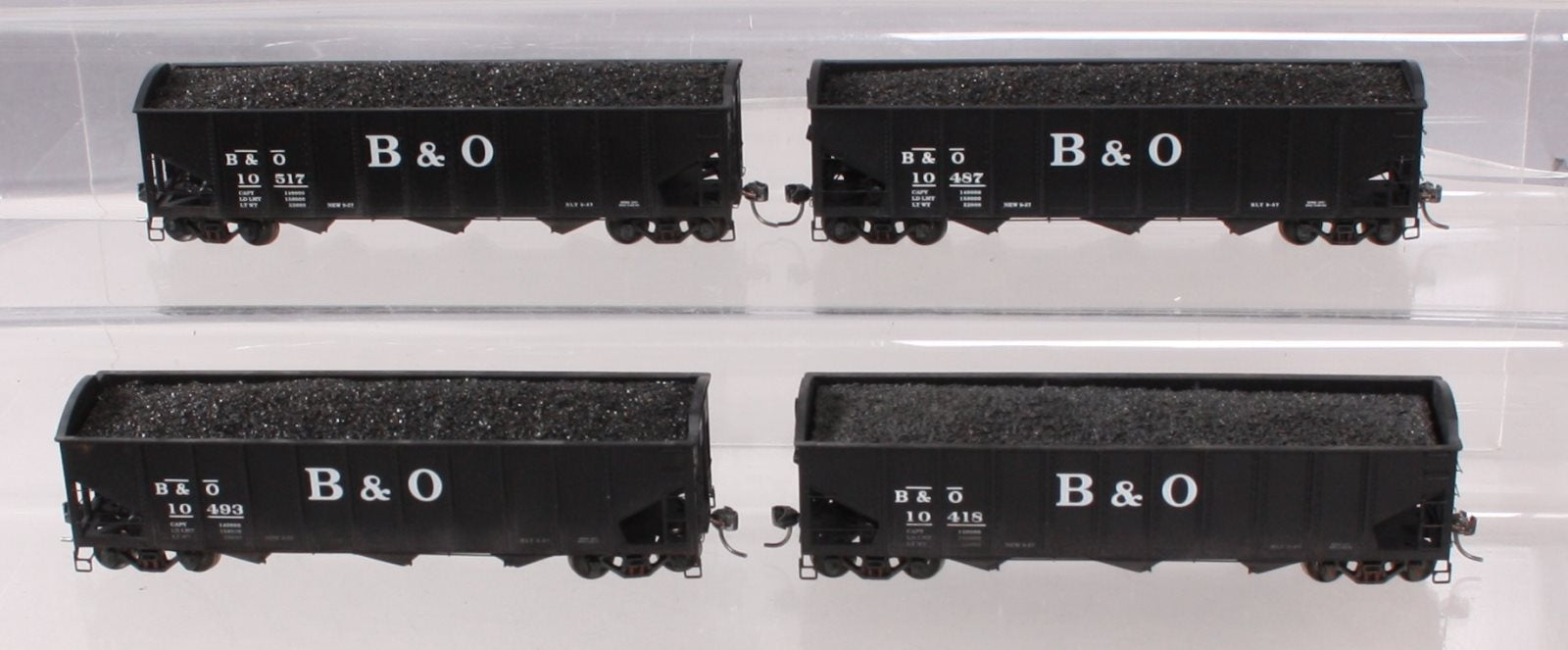Athearn 70299 HO Baltimore & Ohio 40' 3-Bay Ribbed Hopper w/Load #2 (Set of 4)