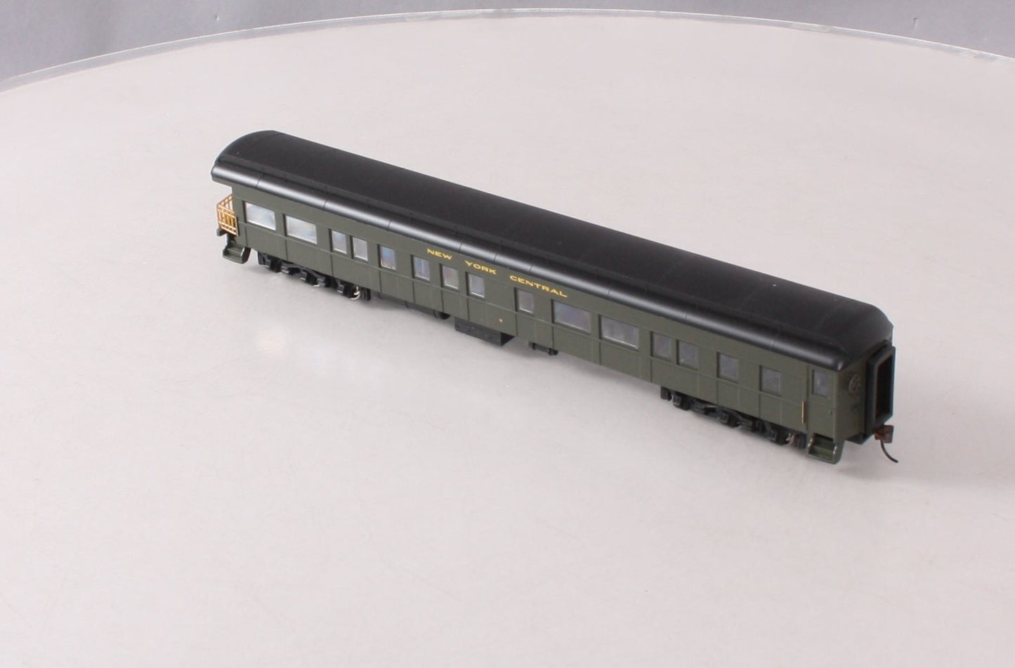 Bachmann 13804 HO New York Central 72' Heavyweight Observation Car #9