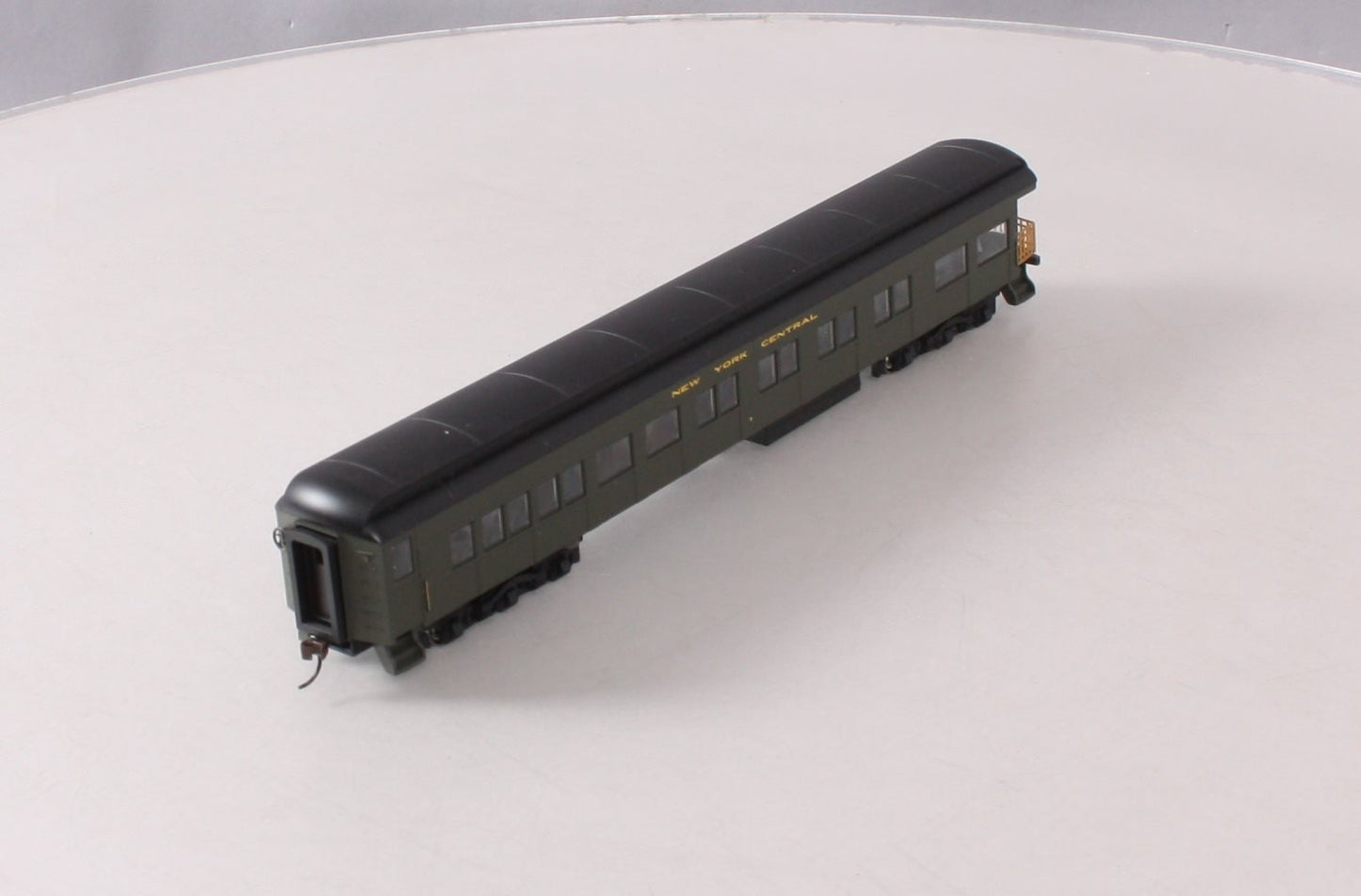 Bachmann 13804 HO New York Central 72' Heavyweight Observation Car #9