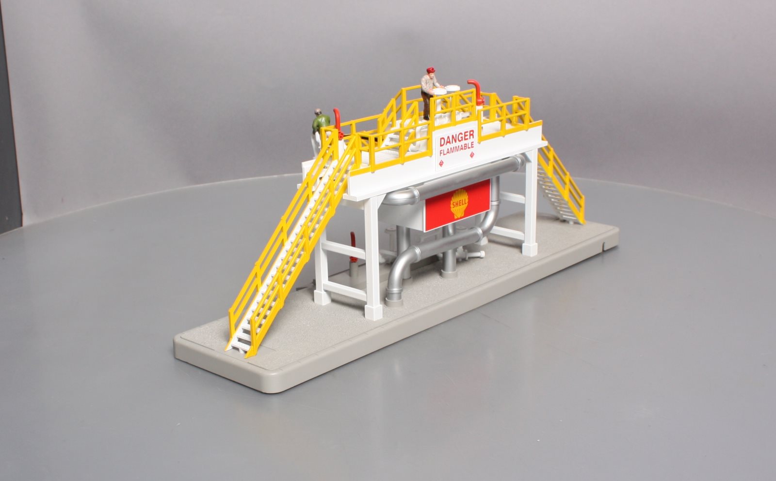 MTH 30-9190 Shell Operating Storage Tank Station