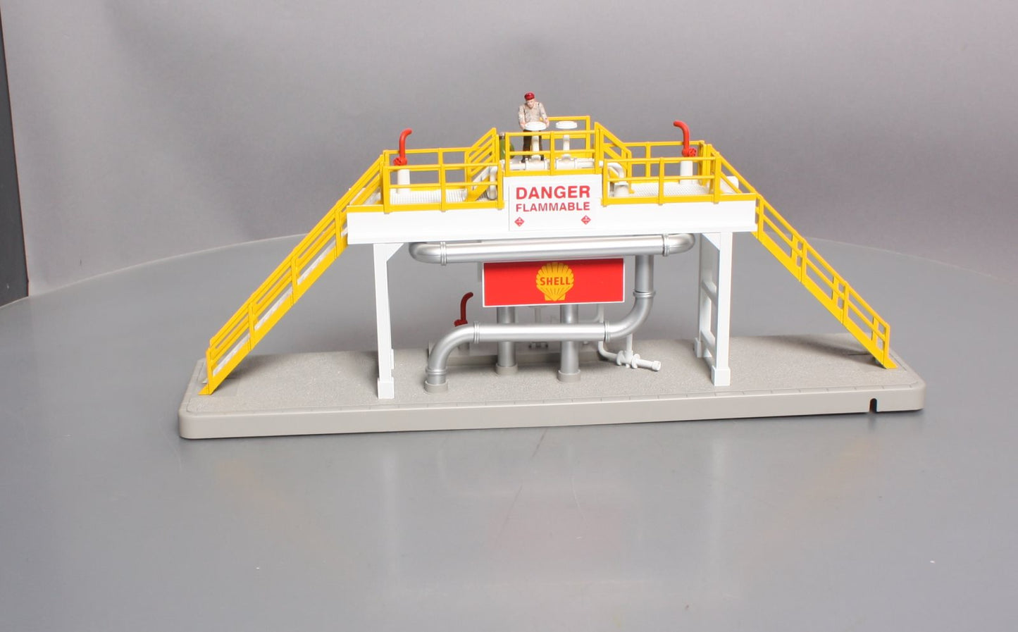 MTH 30-9190 Shell Operating Storage Tank Station