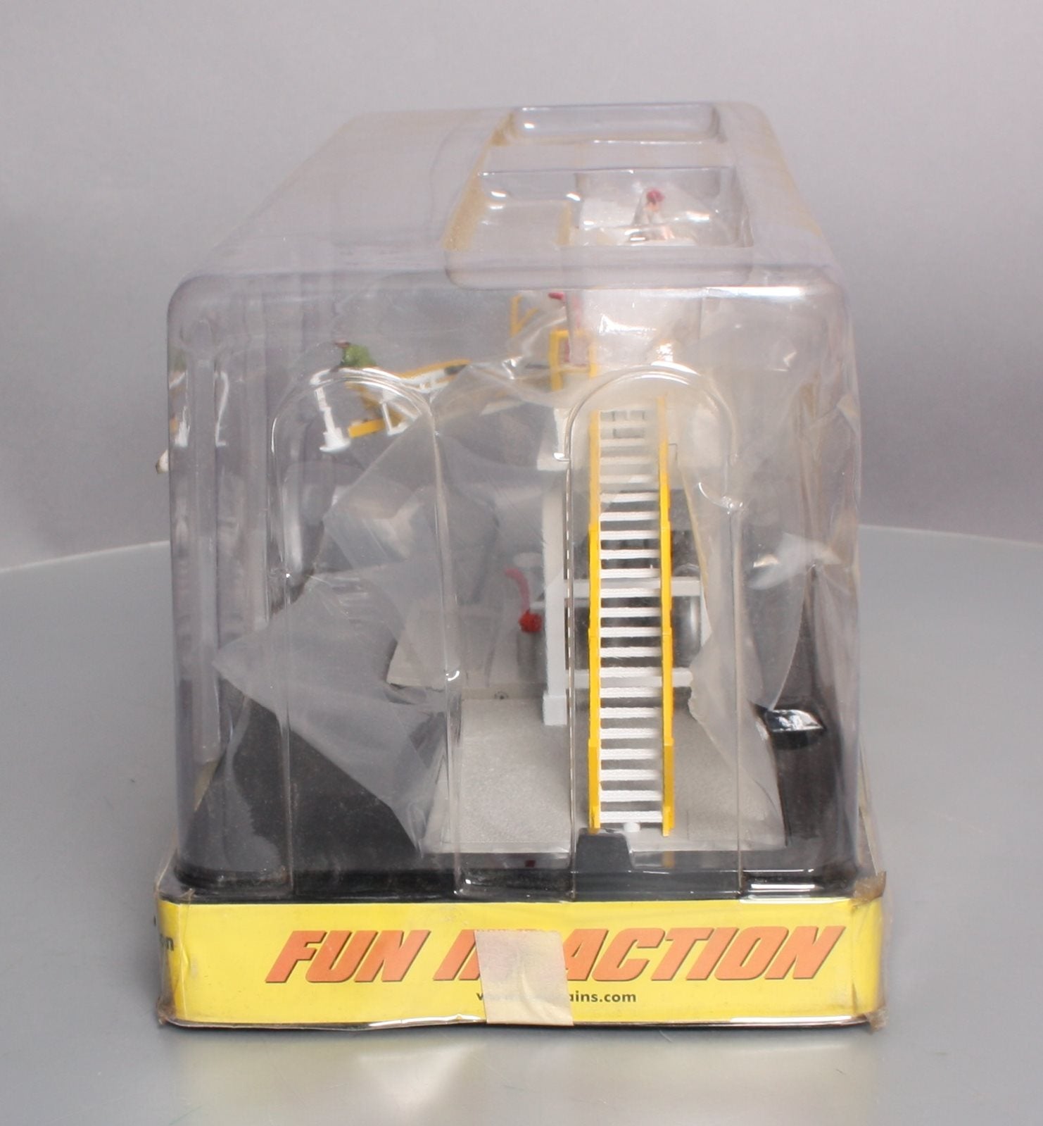 MTH 30-9190 Shell Operating Storage Tank Station