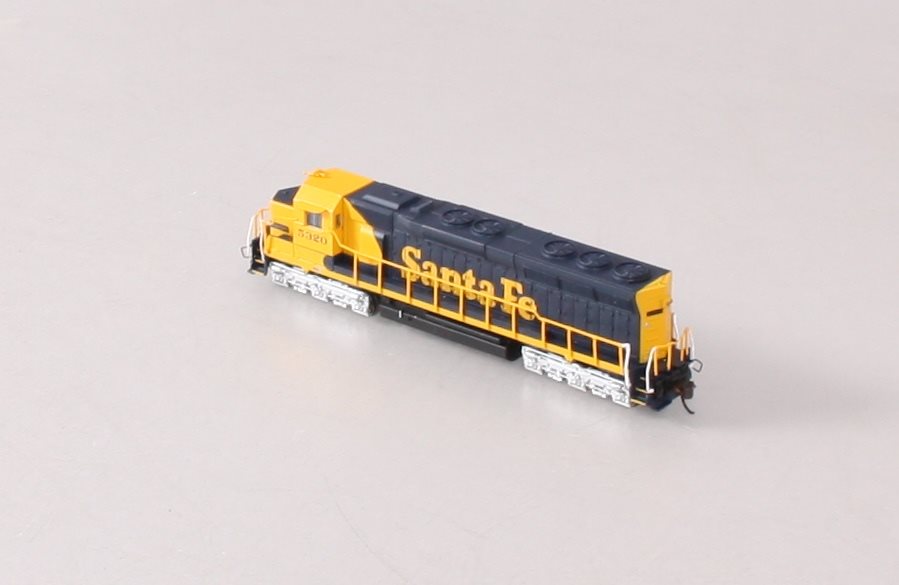 Bachmann 66454 N Santa Fe EMD SD45 Diesel Locomotive with Sound and DCC #5320