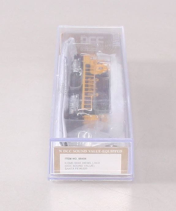 Bachmann 66454 N Santa Fe EMD SD45 Diesel Locomotive with Sound and DCC #5320