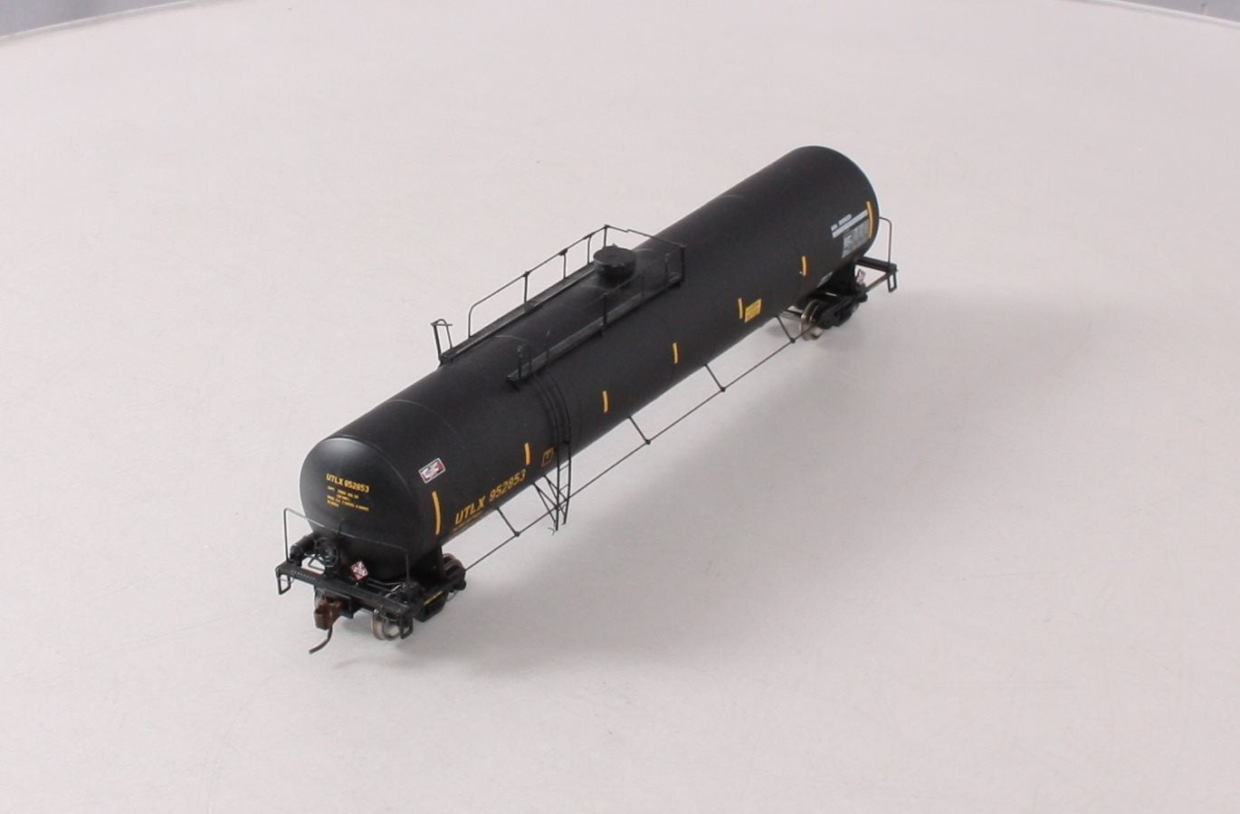 Athearn 96413 UTLX 33,900 Gallon LPG Tankcar #952853
