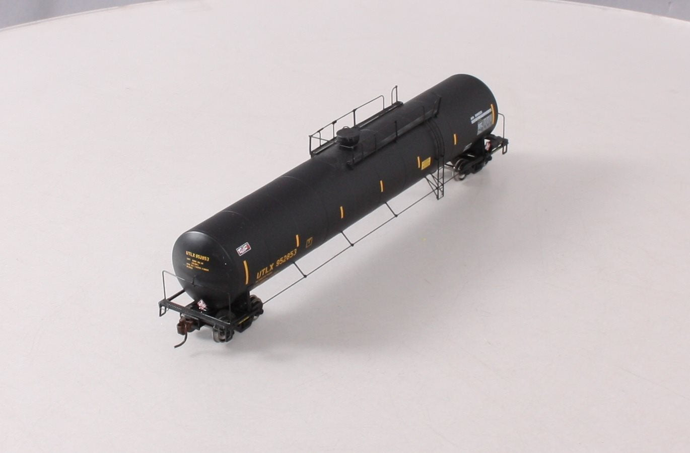 Athearn 96413 UTLX 33,900 Gallon LPG Tankcar #952853