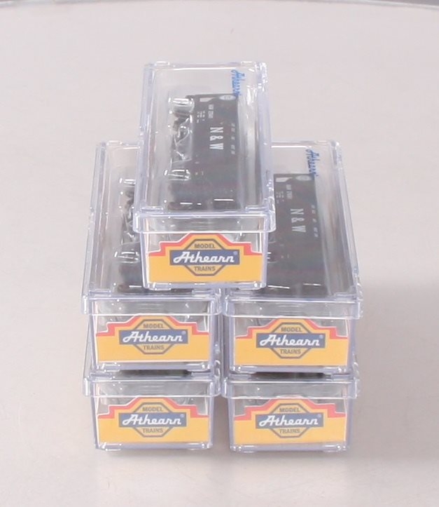 Athearn 11964 N Norfolk and Western 3-Bay Offset Hopper with Coal Load #2 (5)