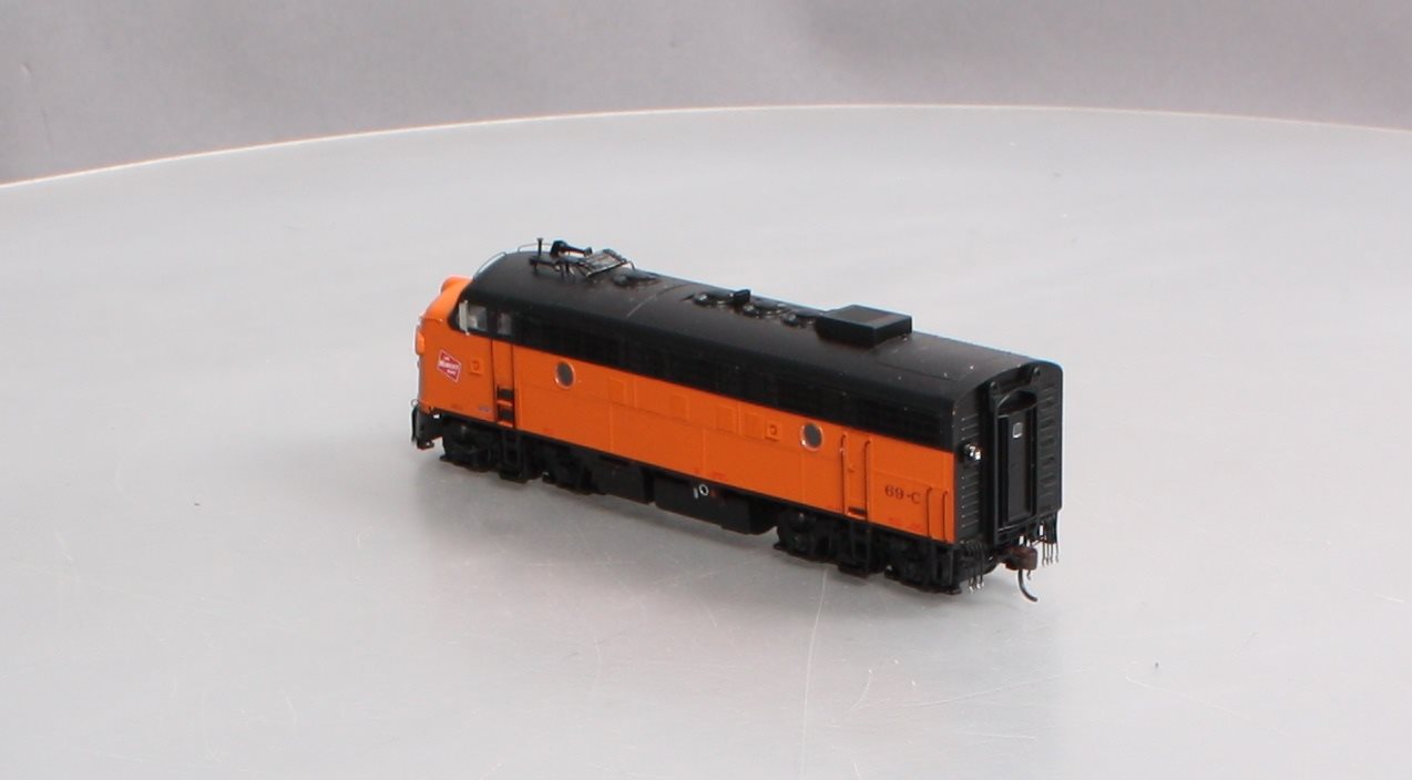 Athearn G12433 HO Milwaukee F7A Diesel Locomotive w/DCC & Sound #69-C