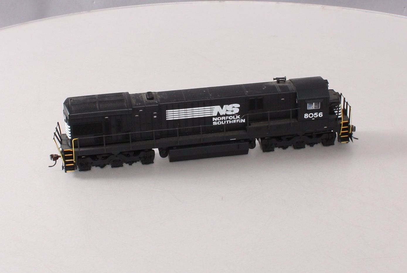 Broadway Limited 571 HO Norfolk Southern Diesel C30-7 with 2 Window Cab #8056