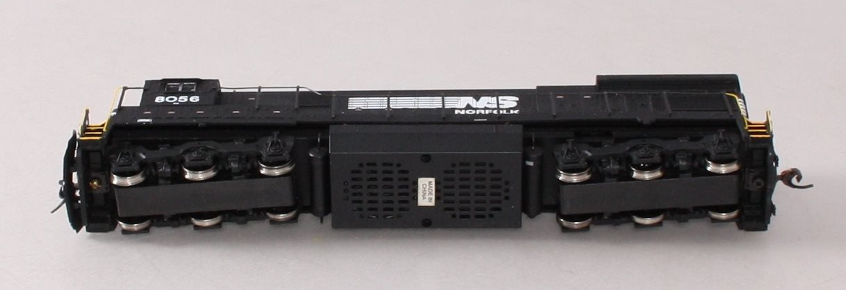 Broadway Limited 571 HO Norfolk Southern Diesel C30-7 with 2 Window Cab #8056