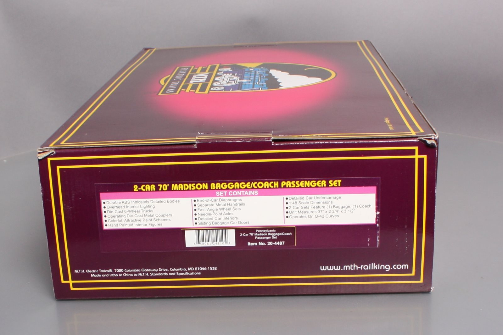 MTH 20-4487 O Pennsylvania 70' Madison Baggage/Coach Passenger Set (Set of 2)