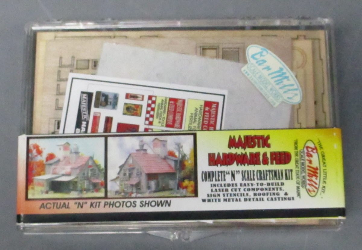 Bar Mills 0941 N Majestic Hardware & Feed Building Kit