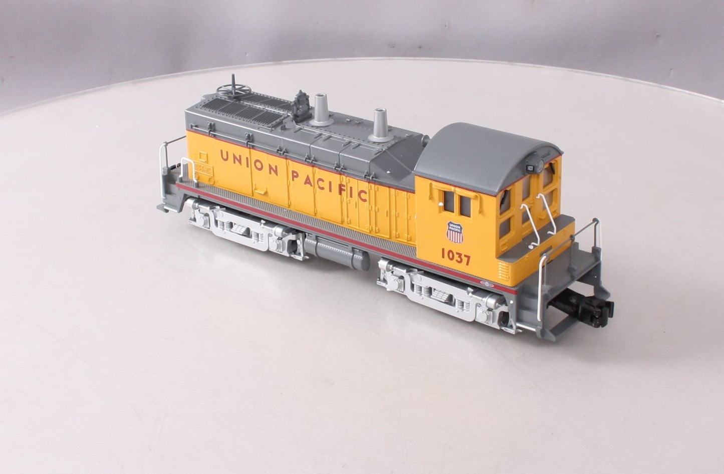 Lionel 6-85062 Union Pacific LionChief+ NW2 Diesel Locomotive w/Bluetooth #1037