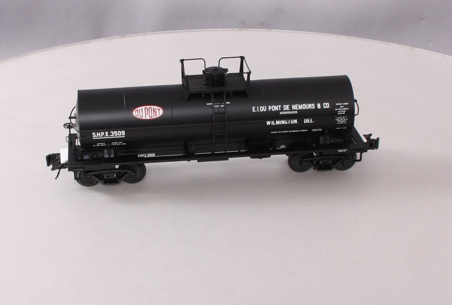 Atlas 3005516-1 O Gauge DuPont 11,000 Gallon Tank Car #3509 - 3 Rail