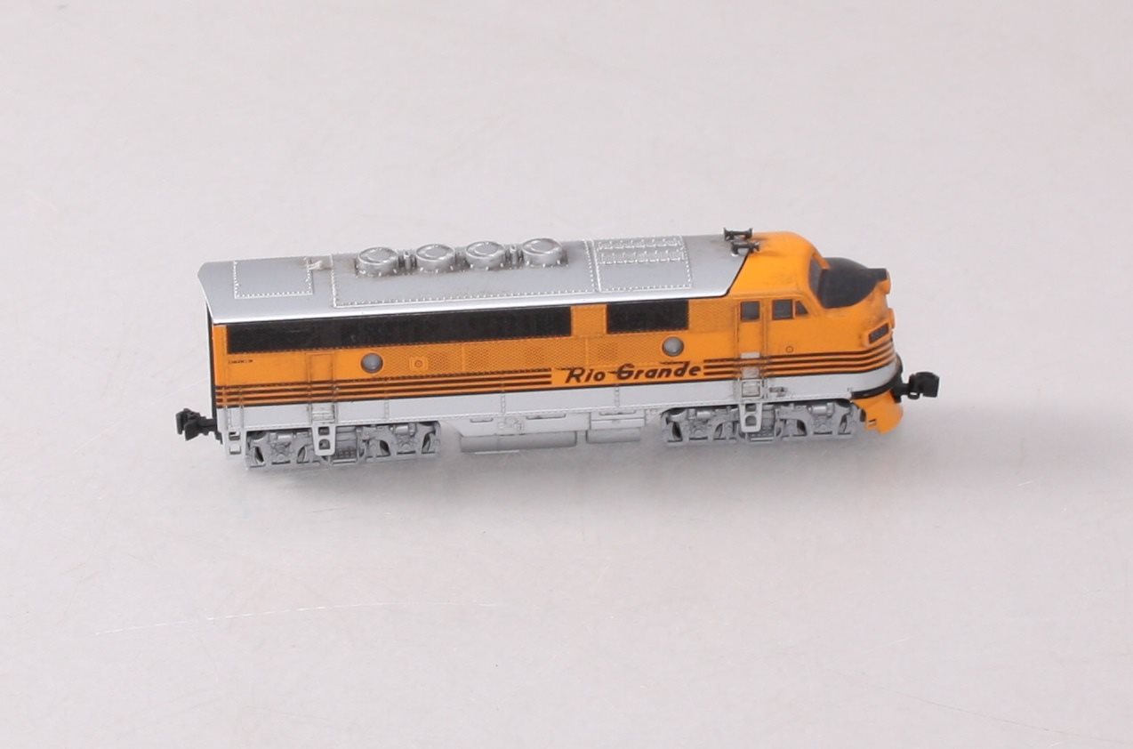 Kato 176-1303 N Scale D&RGW EMD F3A Diesel Locomotive #5531 – Trainz