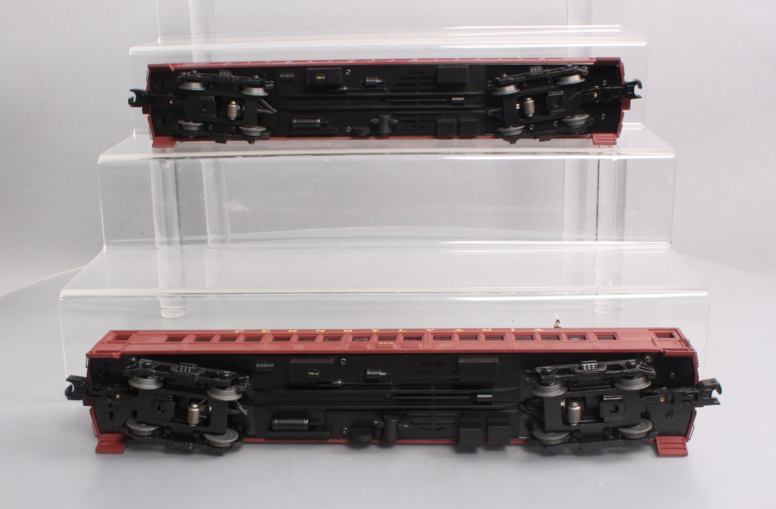 MTH 30-20174-3 PRR MU Non-Powered Passenger Electric Loco  Add-On (Set of 2)