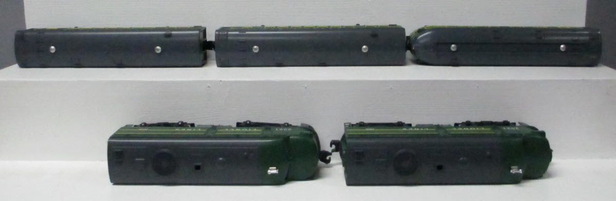 Lionel 6-82726 O Gauge Postwar Green Alco FA O Gauge Diesel Passenger Train Set