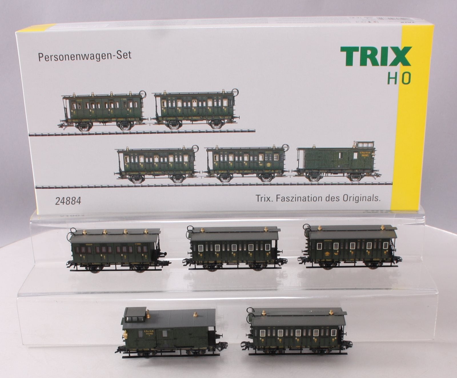 Trix 24884 HO Royal Bavaruan State Railway 5-Car Passenger Set