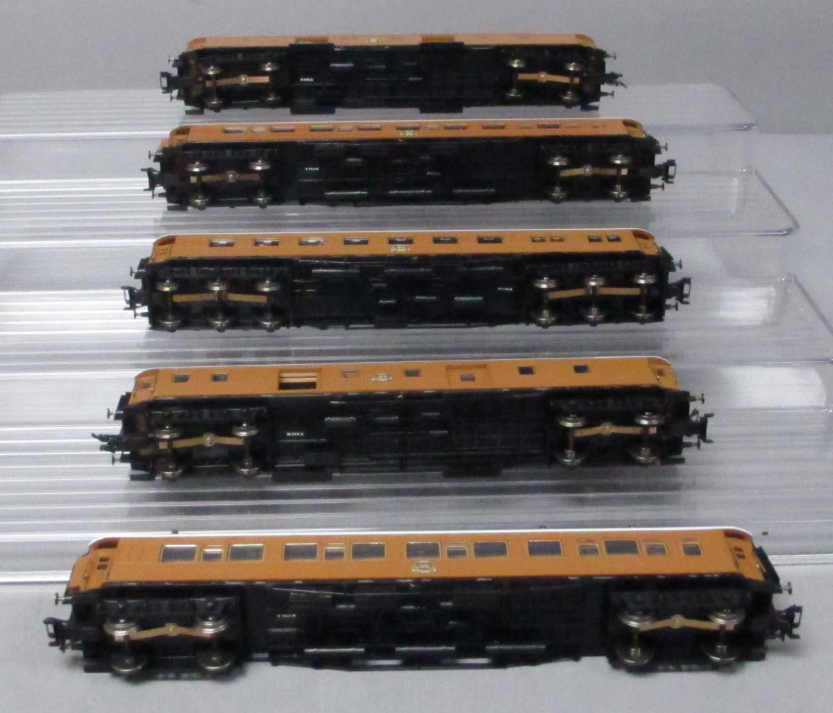 Trix 24793 HO CIWL Orient Express Passenger Train Car Set (5)