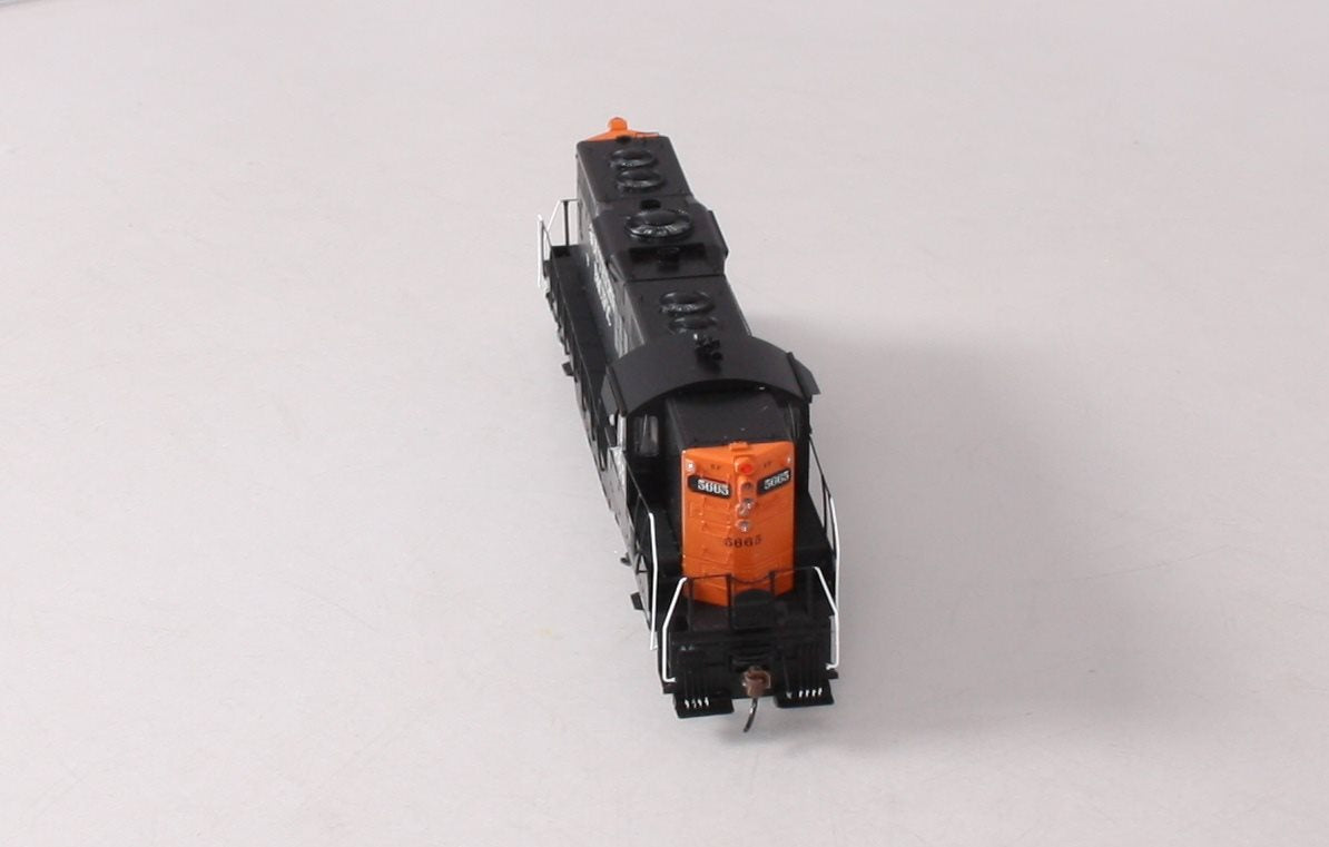 Athearn G64240 HO Southern Pacific GP9 Diesel Locomotive #5665 w/ DCC