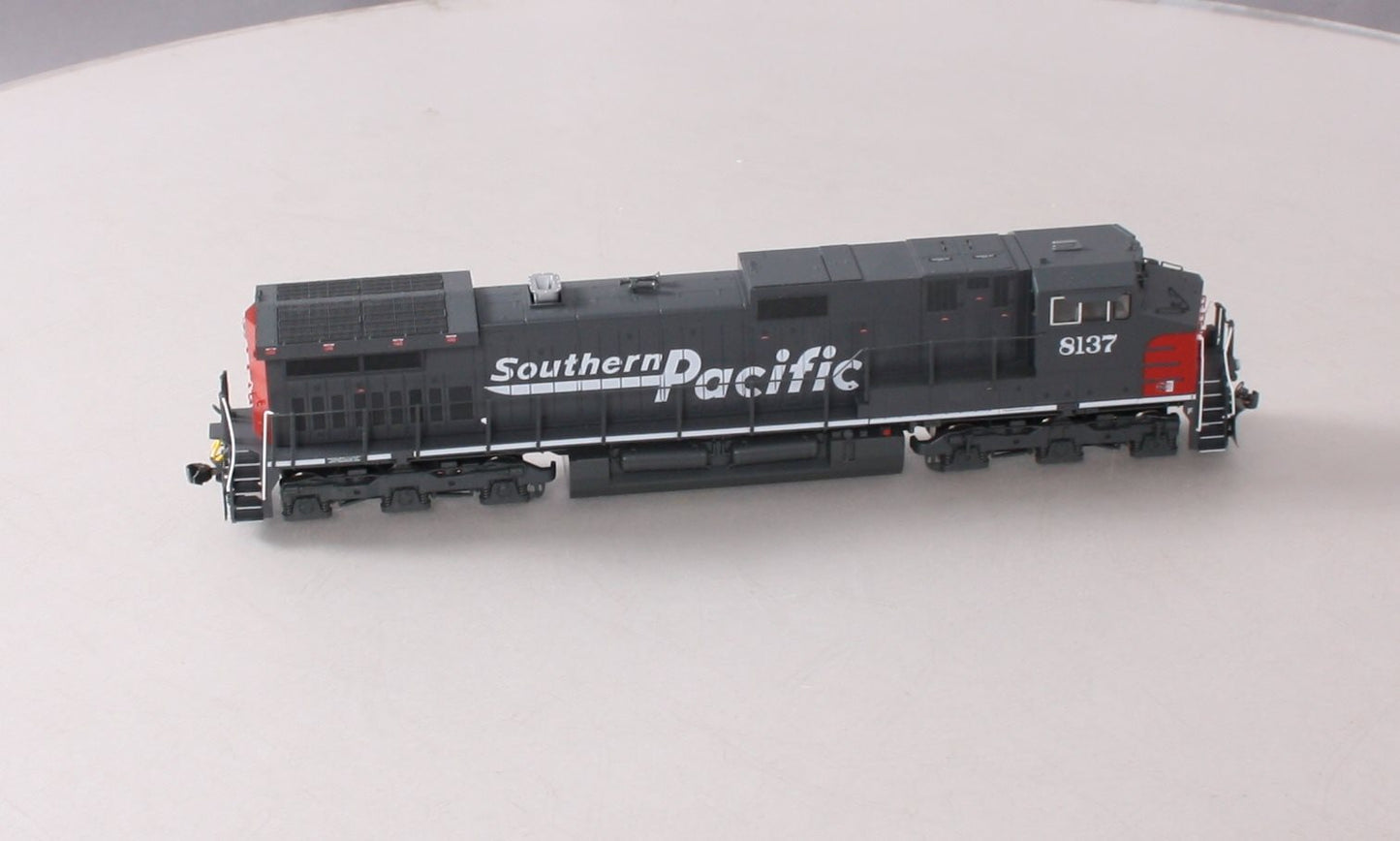 Kato 37-6622 HO Scale Southern Pacific C44-9W Diesel Locomotive #8137
