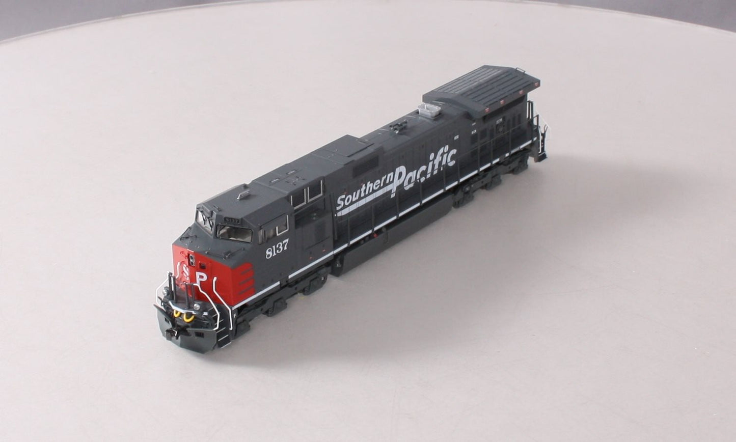 Kato 37-6622 HO Scale Southern Pacific C44-9W Diesel Locomotive #8137