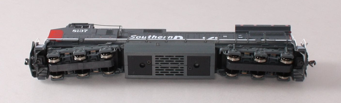 Kato 37-6622 HO Scale Southern Pacific C44-9W Diesel Locomotive #8137