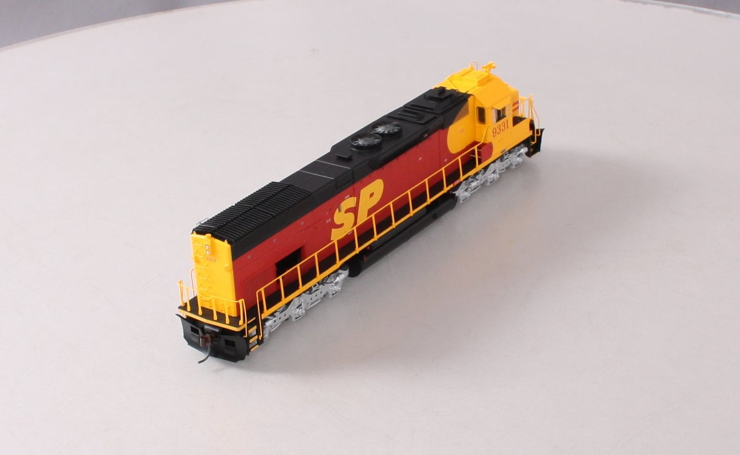 Athearn 88777 HO Scale Southern Pacific SD45T-2 Diesel Locomotive #9331