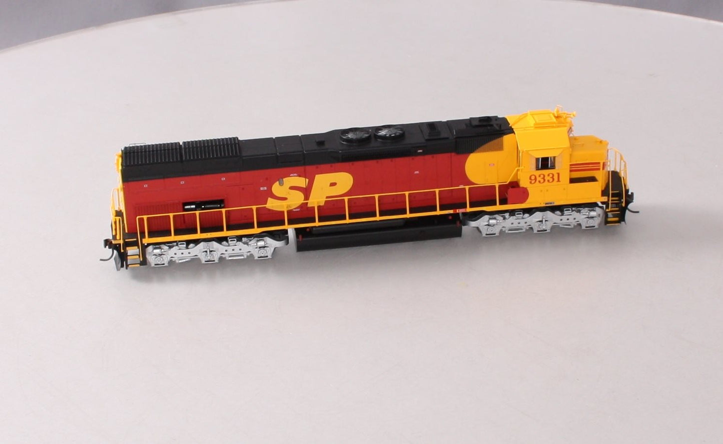 Athearn 88777 HO Scale Southern Pacific SD45T-2 Diesel Locomotive #9331