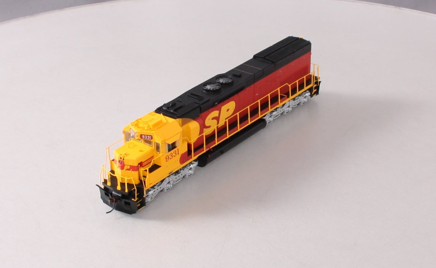 Athearn 88777 HO Scale Southern Pacific SD45T-2 Diesel Locomotive #9331