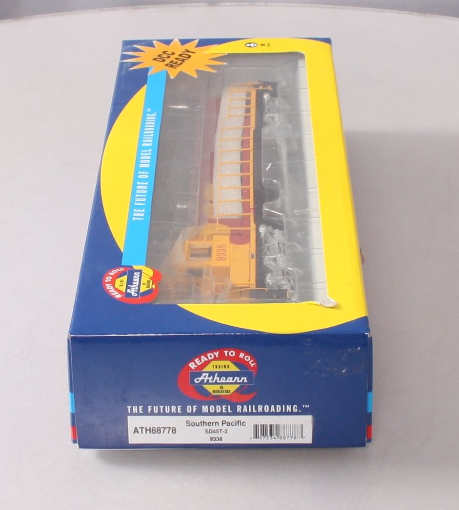 Athearn 88778 HO Scale Southern Pacific SD45T-2 Diesel Locomotive #9338