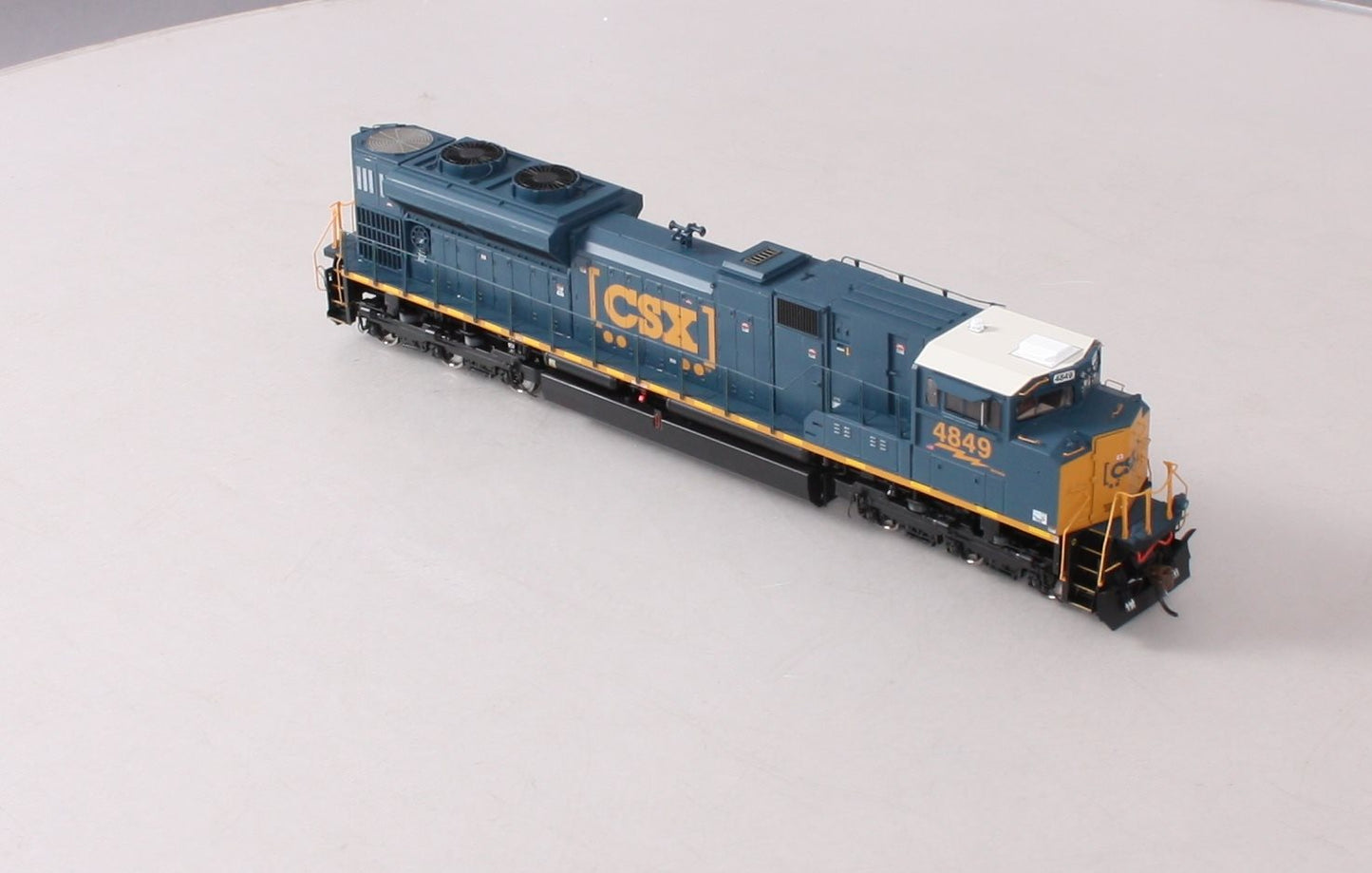 Athearn G89843 HO Scale CSX EMD SD70ACe Diesel Engine W/ DCC & Sound #4849