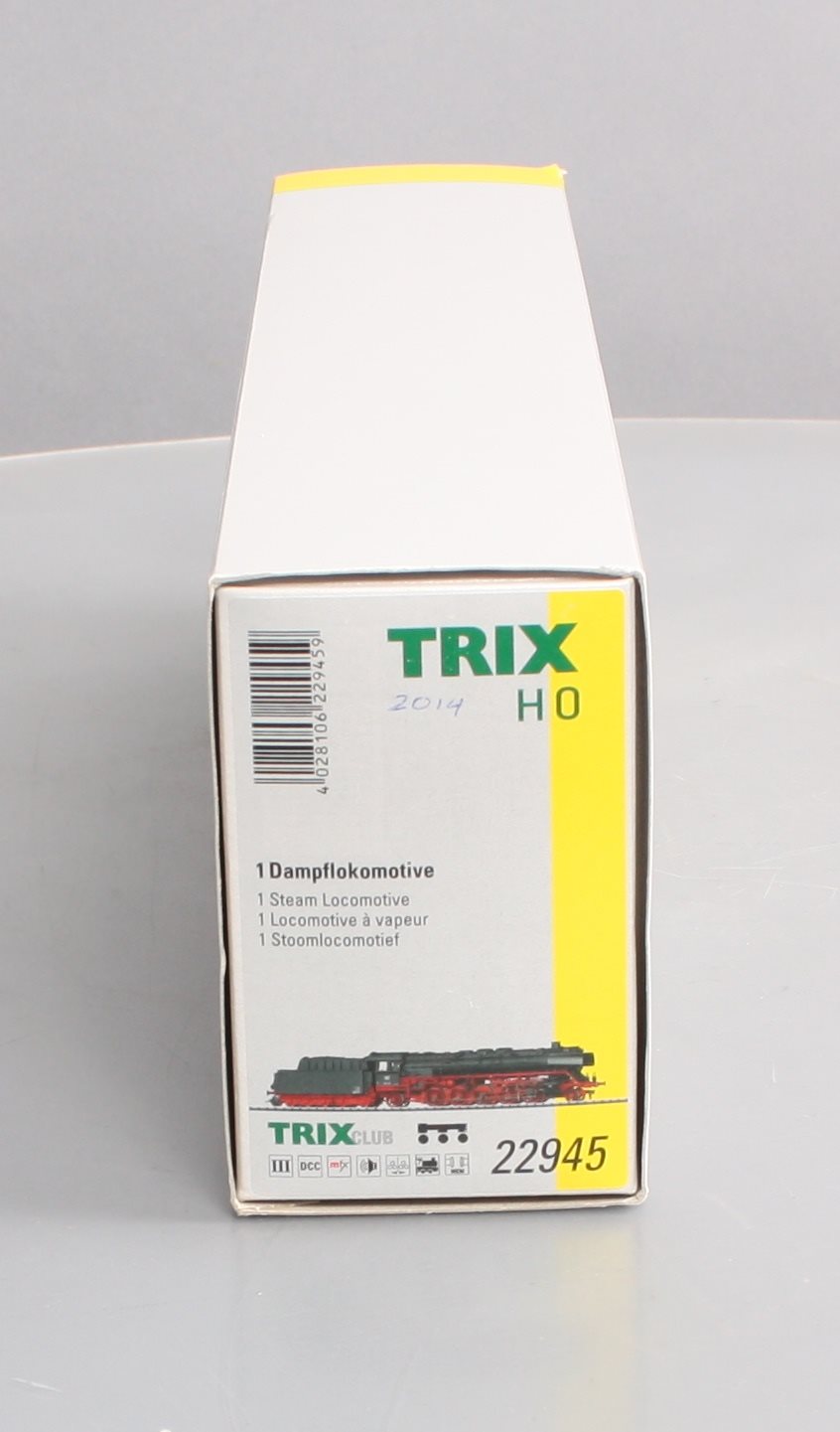 Trix 22945 HO German Federal DB Class 45 Freight Train Steam Locomotive