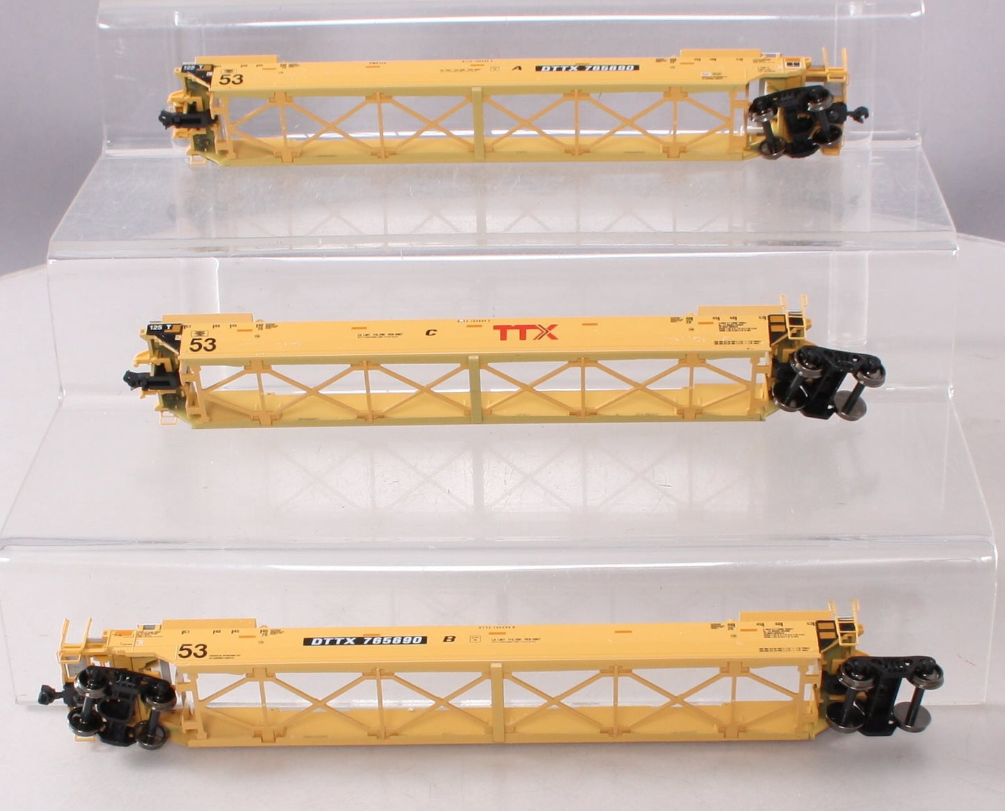 Kato 30-9042 Gunderson Maxi IV Double Stack 3 Unit Well Car Set #765690