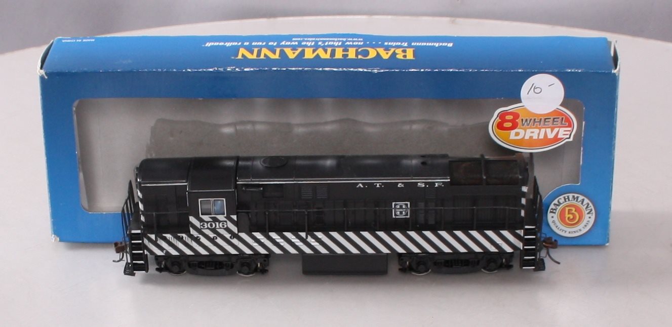 Bachmann 64102 HO Scale Santa Fe H16-44 Diesel Locomotive #3016