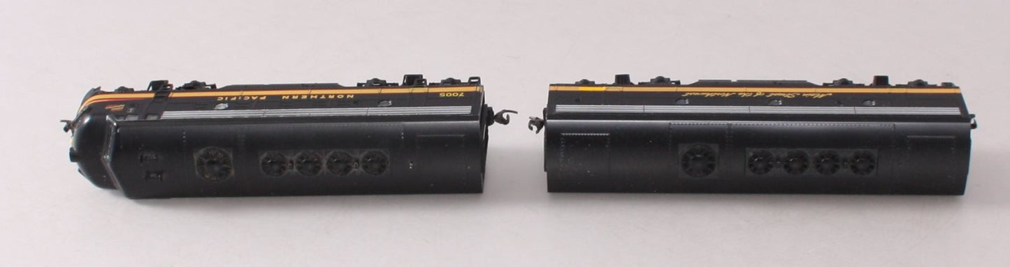 Stewart 5913 HO Northern Pacific EMD F9 A/B Diesel Locomotive Kit #7005