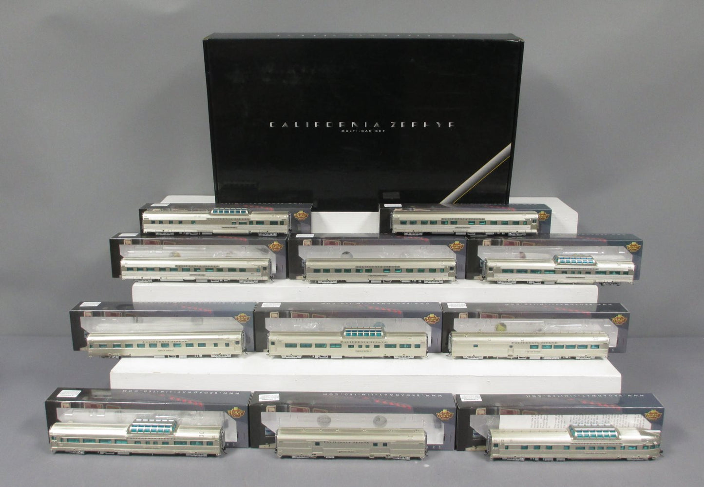 Broadway Limited 1797 HO California Zephyr Mixed Train Set (11)