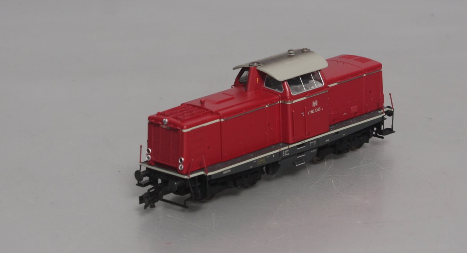 Trix 22823 HO German Federal Railroad DB Class V 100 Diesel w/Digital