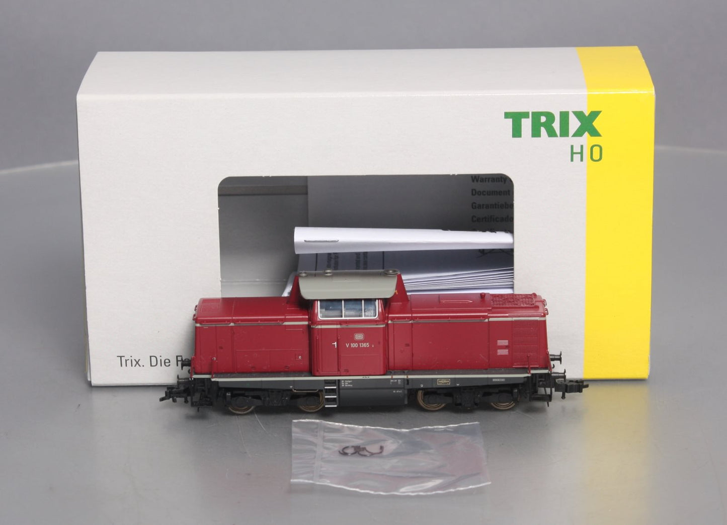 Trix 22823 HO German Federal Railroad DB Class V 100 Diesel w/Digital