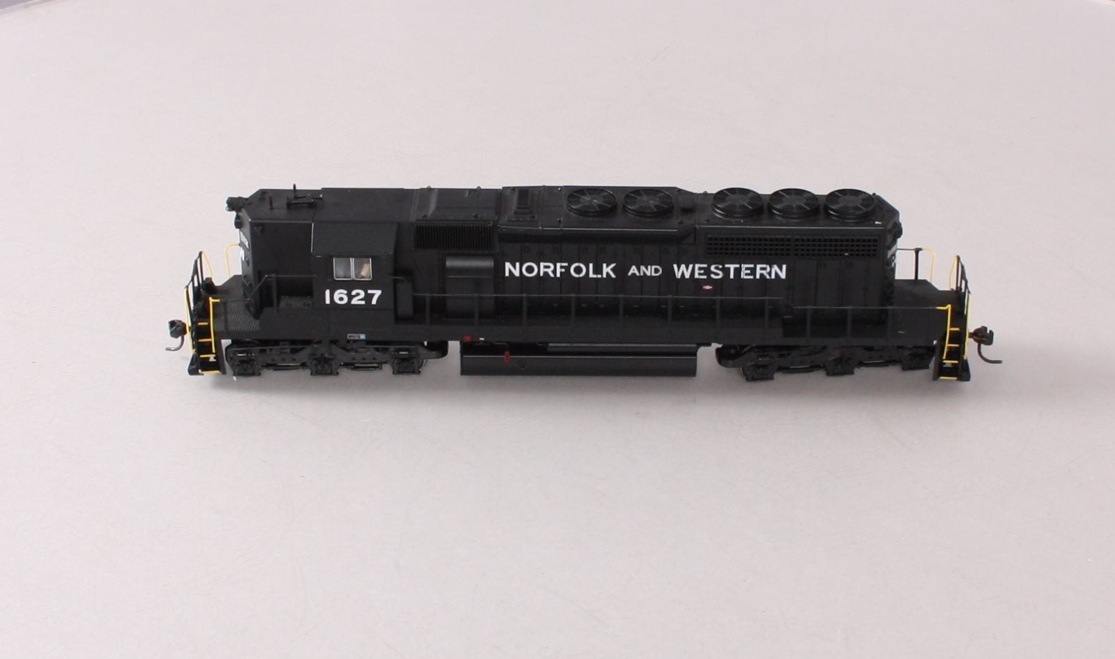 Broadway Limited 1249 HO Norfolk & Western Diesel EMD SD40-2 High Hood #1627