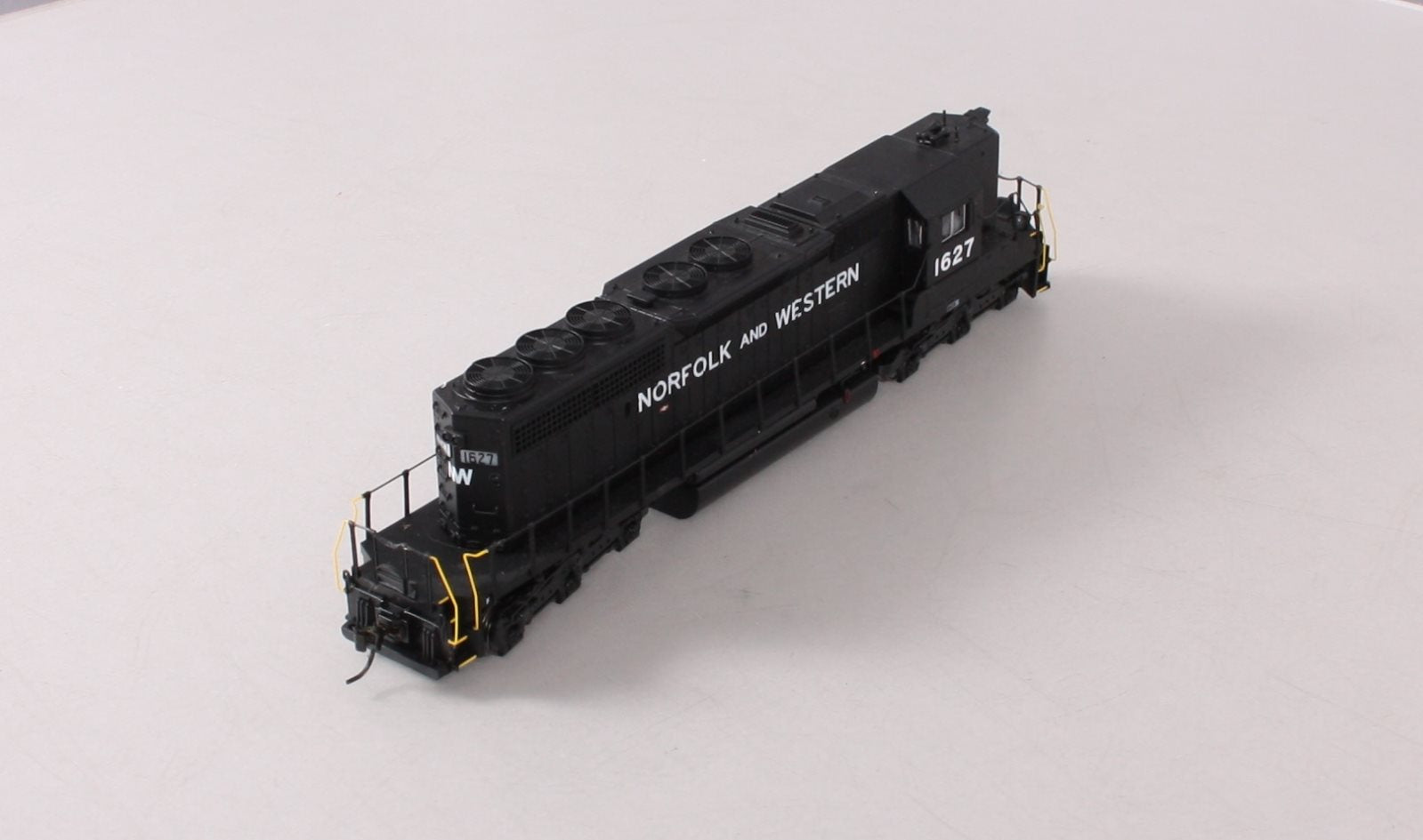 Broadway Limited 1249 HO Norfolk & Western Diesel EMD SD40-2 High Hood #1627