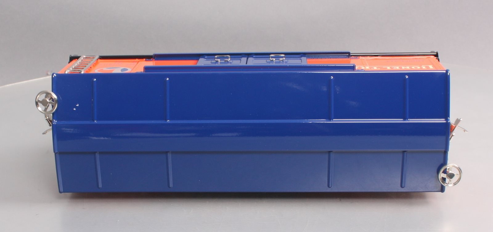 MTH 11-30049 Lionel Corporation #214 Orange/Blue Boxcar