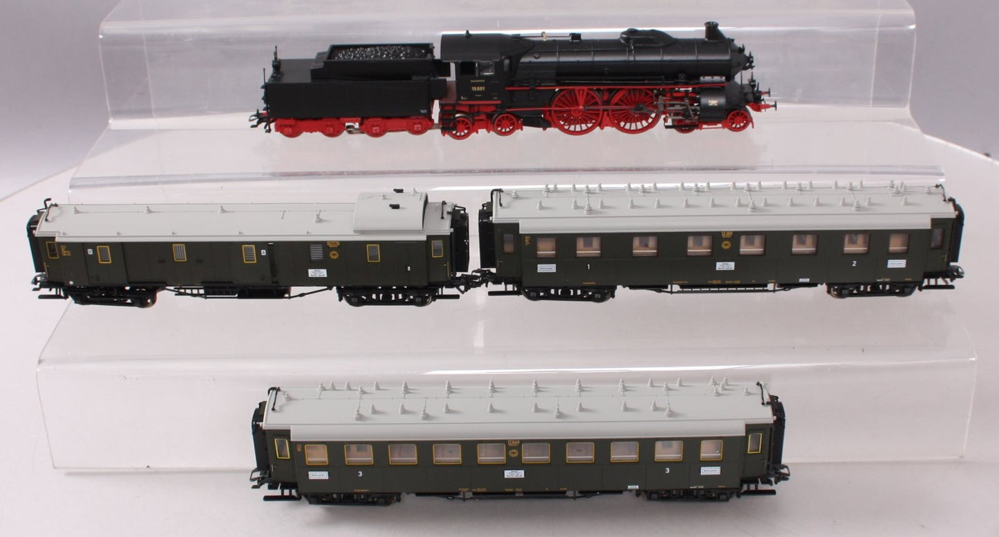 Marklin 26607 HO Scale Bavarian Class S 2/6 Express Steam Train Set