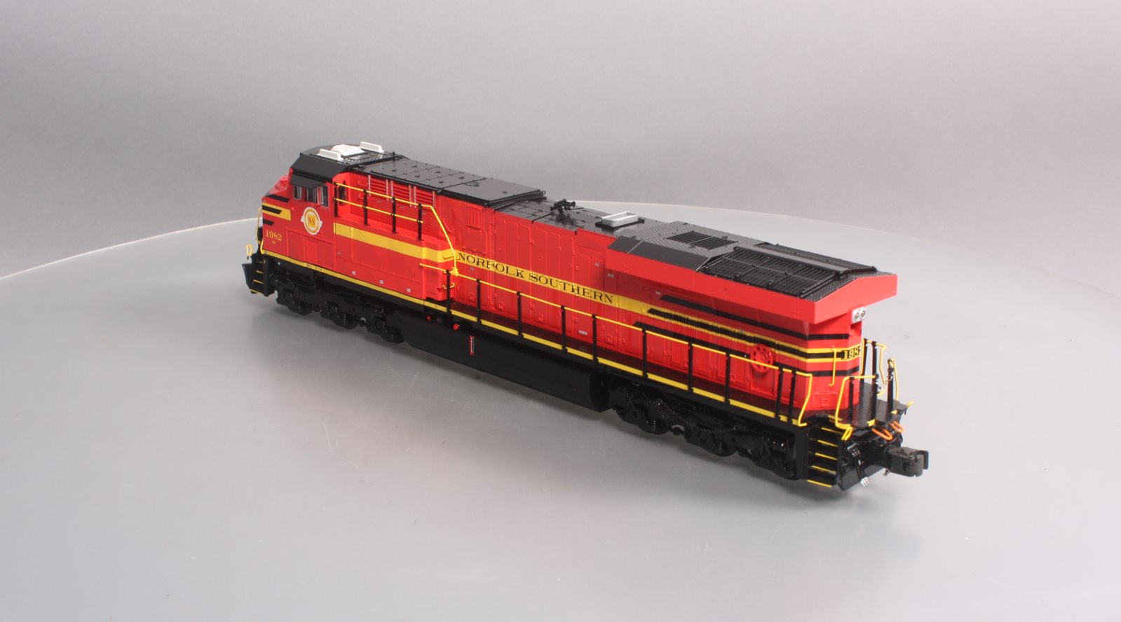 Lionel 6-38967 NS Heritage Legacy ES44AC Diesel Locomotive #1982
