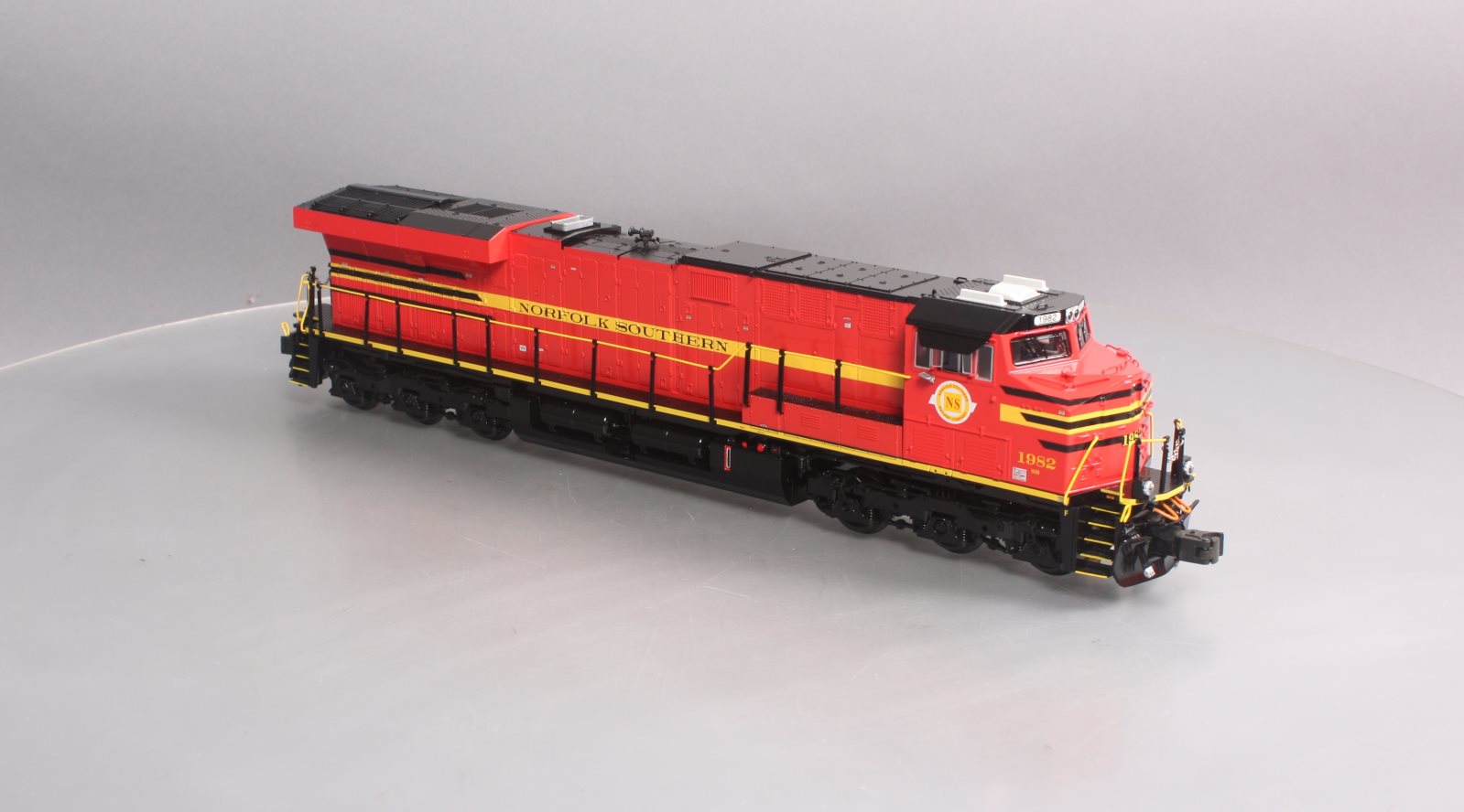 Lionel 6-38967 NS Heritage Legacy ES44AC Diesel Locomotive #1982