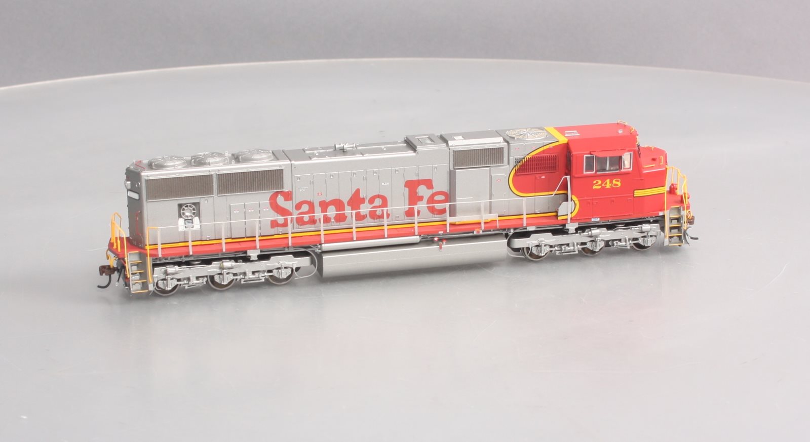Athearn G69314 HO Santa Fe  SD75M Diesel Locomotive w/DCC & Sound #248